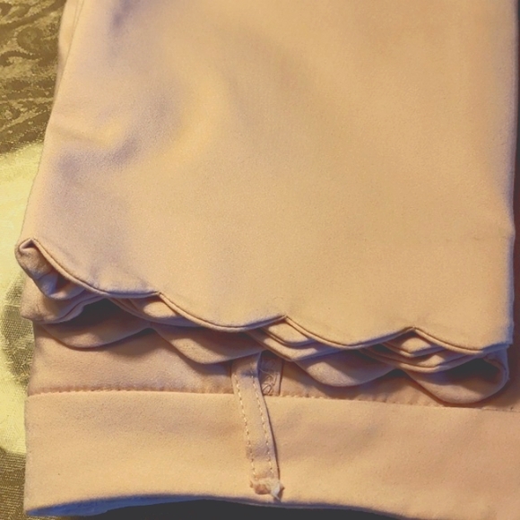 Light Pink Cropped Pants - Picture 4 of 8